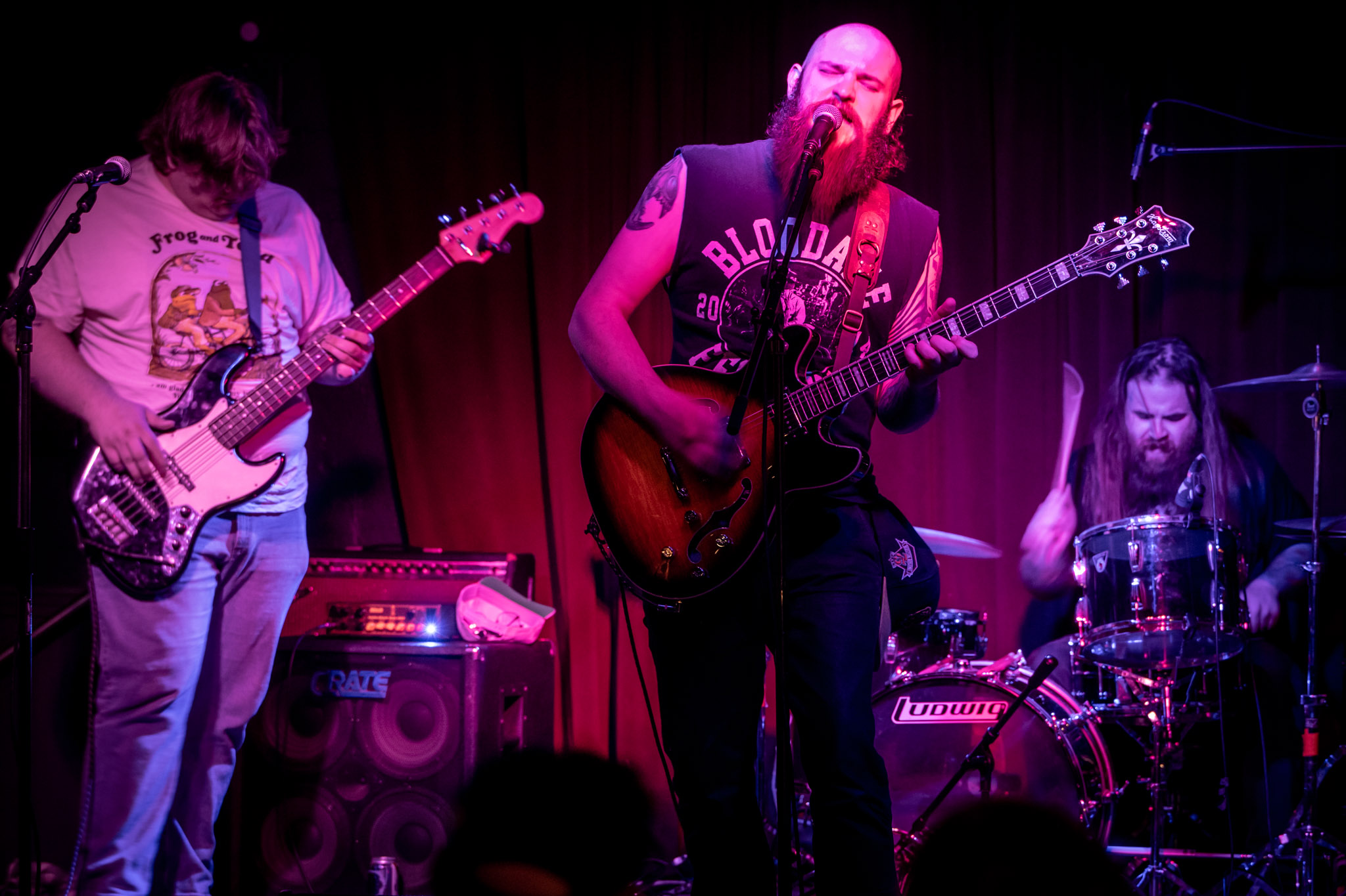 Sculptor at Northside Tavern 10-24-2025-sculptor-02.jpg