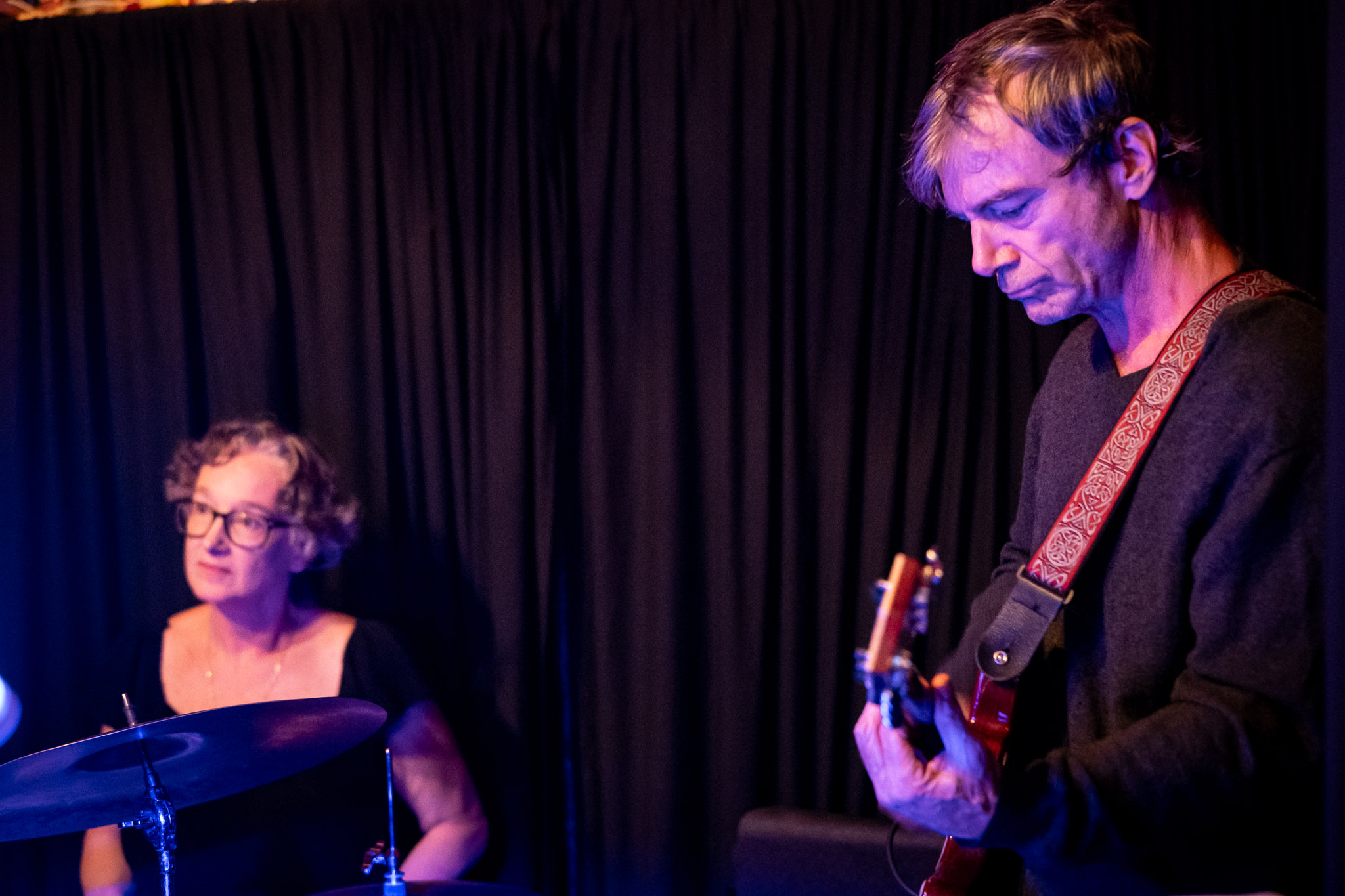 Falconry at The Hoffner Pub 11-21-2025-falconry-17.jpg